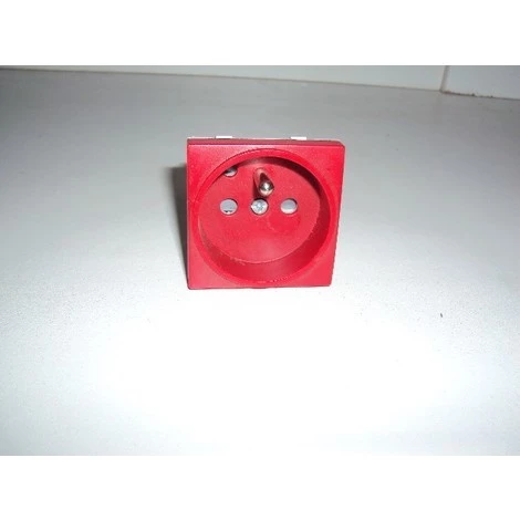 HAGER HAGWS105 : Prise 2P+T 16a à Detrompage Sanvis SYSTO 1 HAGER HAGWS105 : Prise 2P+T 16a à Detrompage Sanvis SYSTO