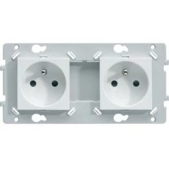 Prise Double 2P+T Hager Essensya